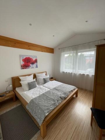 Haus Lorenz, Ferienwohnungen 이멘슈타트암보덴지 외부 사진
