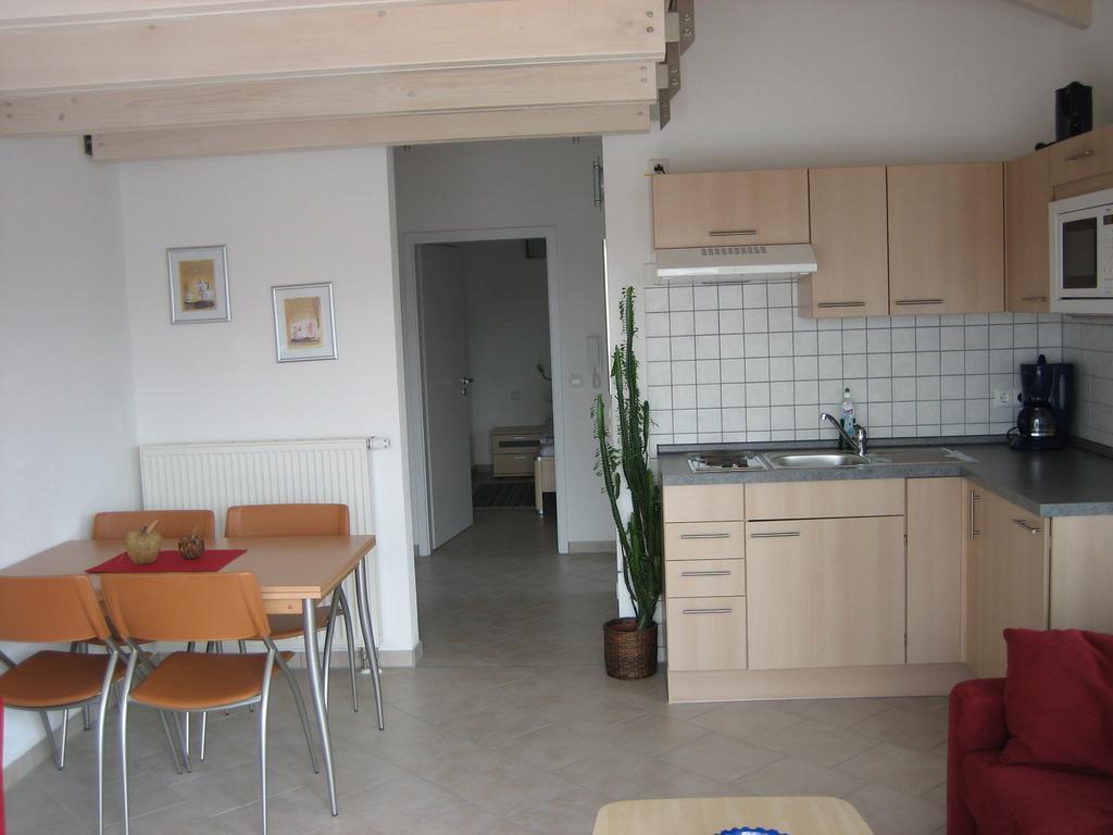Haus Lorenz, Ferienwohnungen 이멘슈타트암보덴지 외부 사진